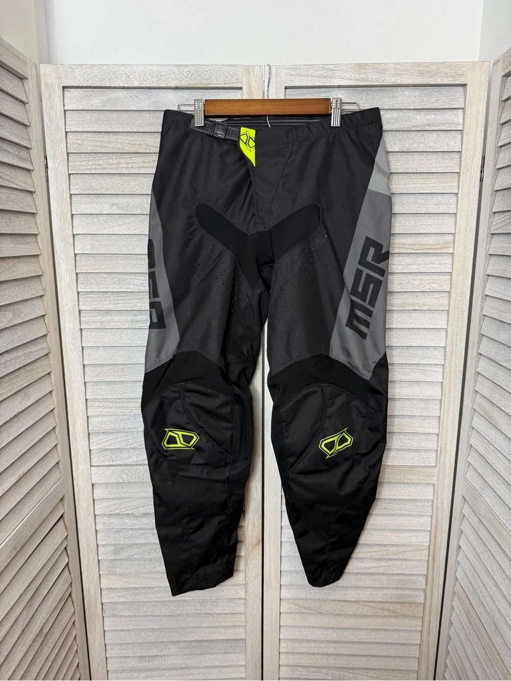 MSR Axxis Mens 34 Motocross Pants Black Gray Hi Vis MX Dirt Bike Racing